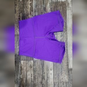 Lululemon Aligh 6" high-rise short, size 6, new without tags